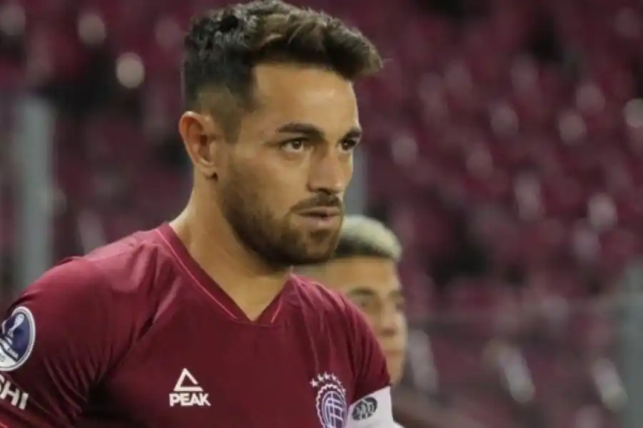 El comunicado de Lanús tras la grave denuncia contra Lautaro Acosta por violencia de género