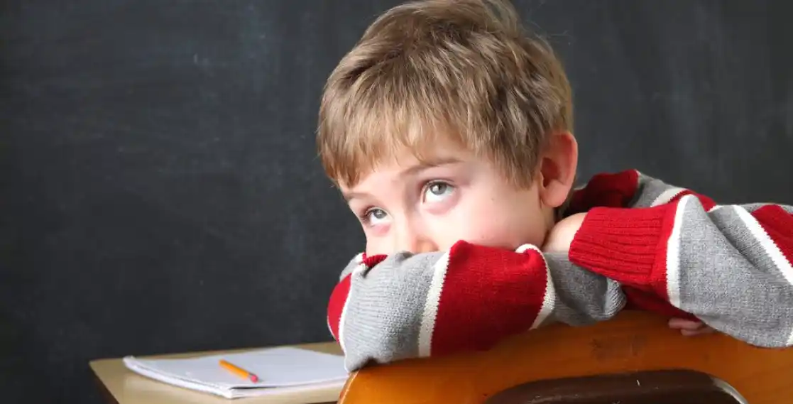 Es una condición que está considerada como un trastorno del neurodesarrollo