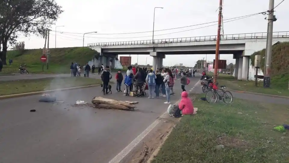 Anunciaron seis cortes en Rosario para hoy por una protesta