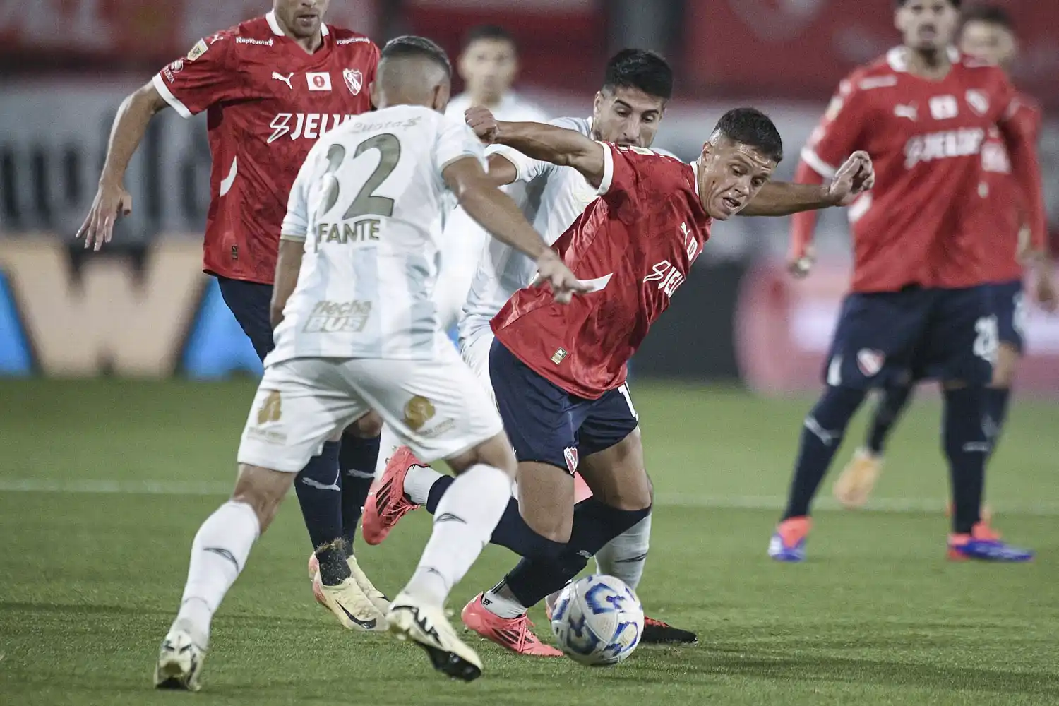 Independiente ganó de local y se metió en la Sudamericana