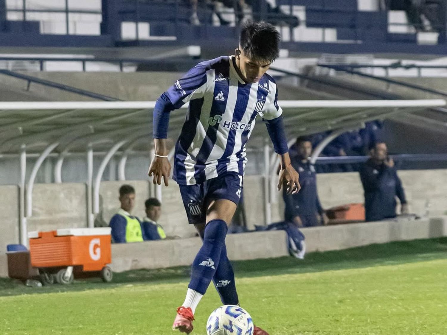 Emiliano Chiavassa anotó un golazo en la Reserva de Talleres