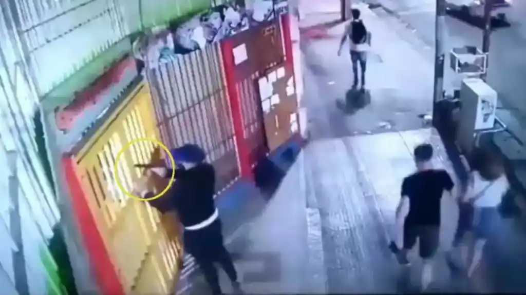 Balearon al dueño de un supermercado y sospechan de la mafia