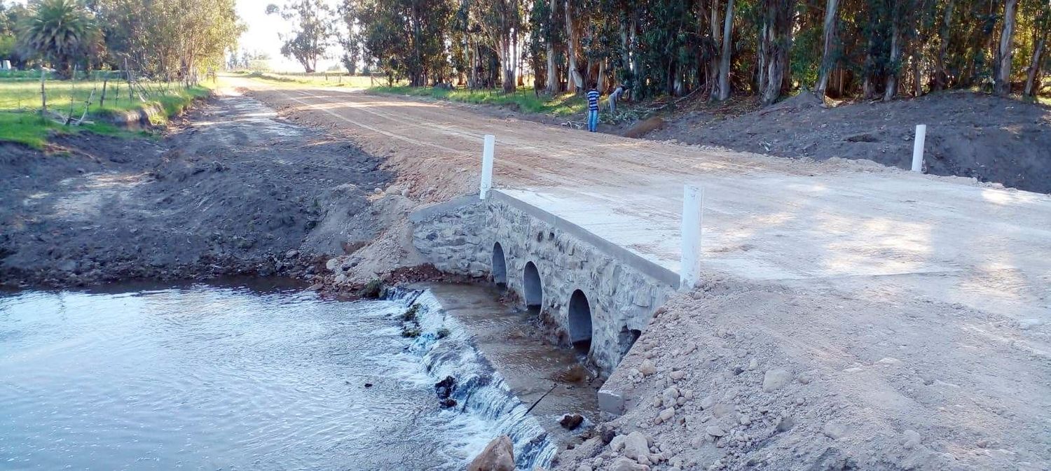 Nuevo puente. En la calle Barragán, atraviesa el arroyo Las Mostazas