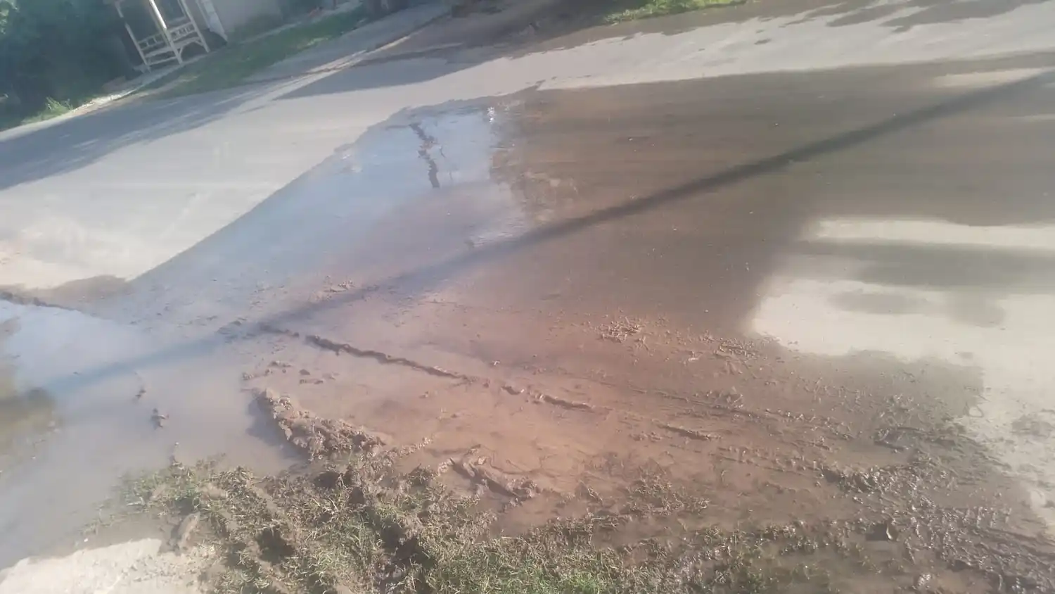 Hace meses están los caños rotos