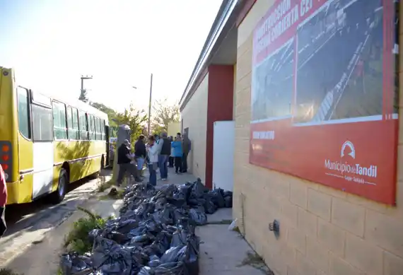 Los gremios denunciaron faltantes en los módulos alimentarios y caos en la entrega