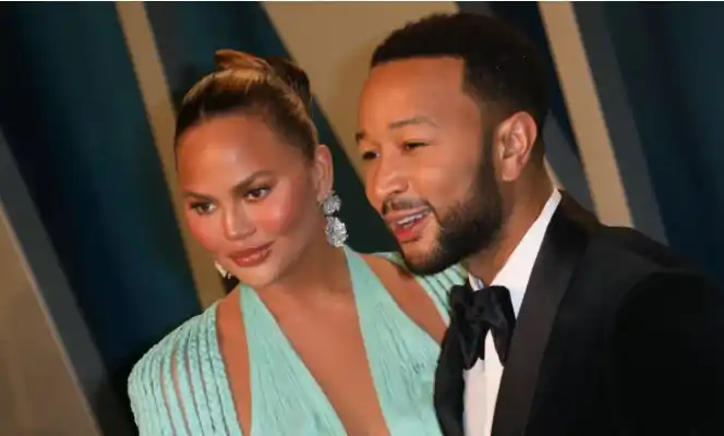 ¡Triste! Chrissy Teigen publica desgarradoras fotos para informar que perdió a su bebé