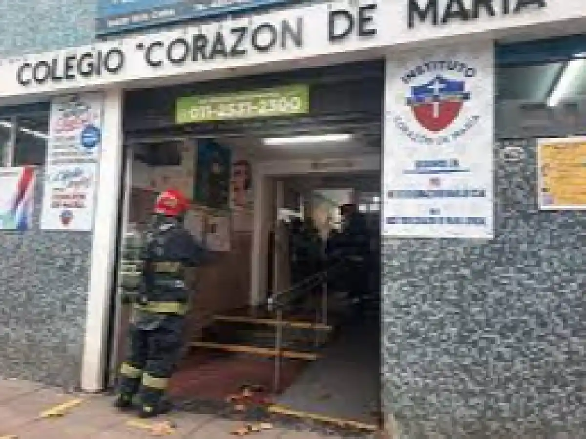 Veinticinco chicos asistidos por un escape de gas en una escuela de Palermo