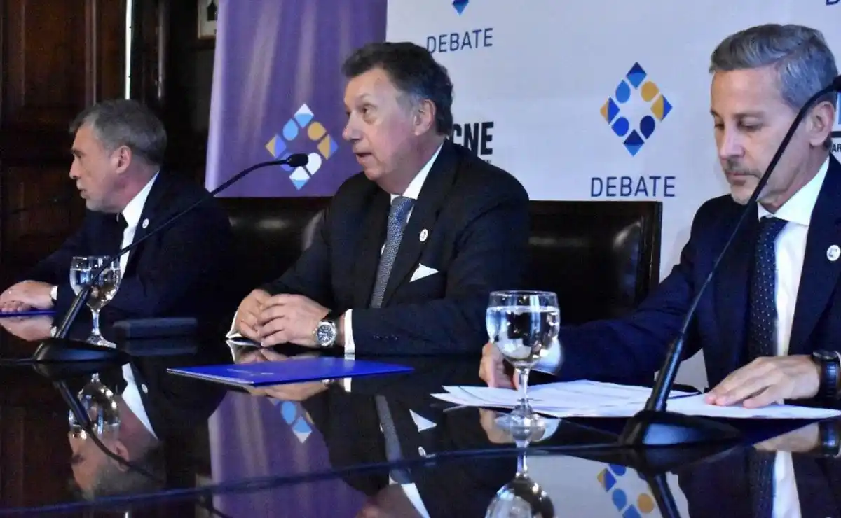 Los jueces Corcuera, Dalla Vía y Bejas, integrantes de la Cámara Nacional Electoral