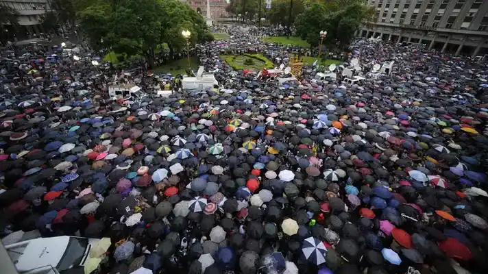 La gente salió a las calles a exorcizar el miedo y pedir justicia