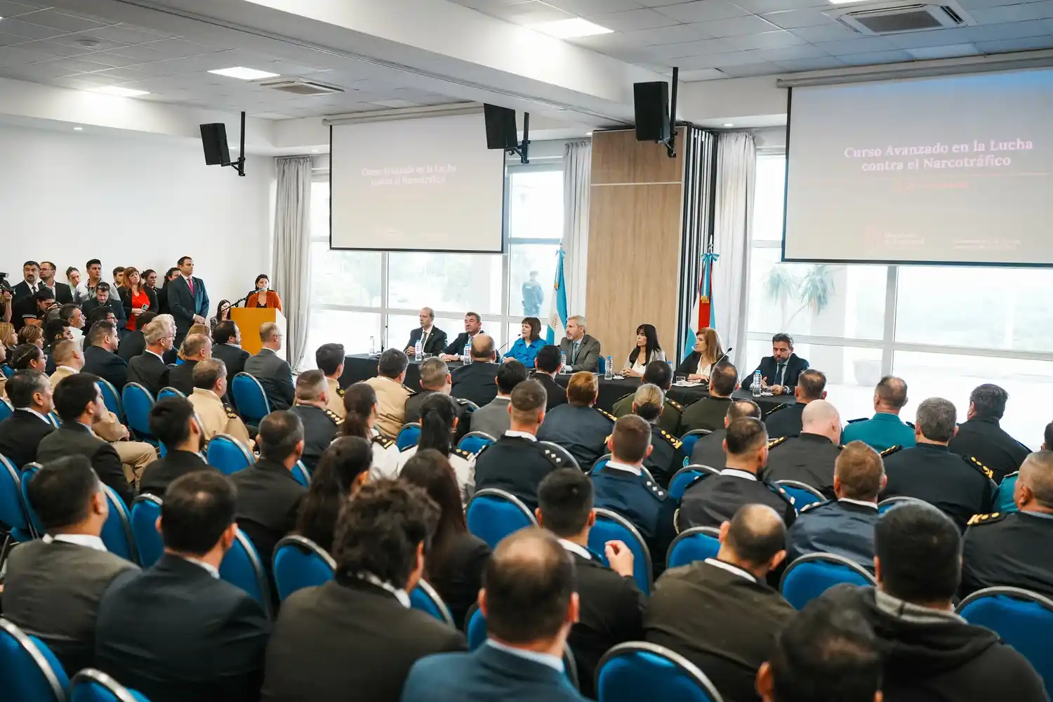 Frigerio y Bullrich dieron inicio al 'Curso Avanzado en la Lucha contra el Narcotráfico' en Paraná