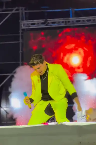 Jonathan Moly continuó como si nada su presentación en la Orquídea. Foto Instagram