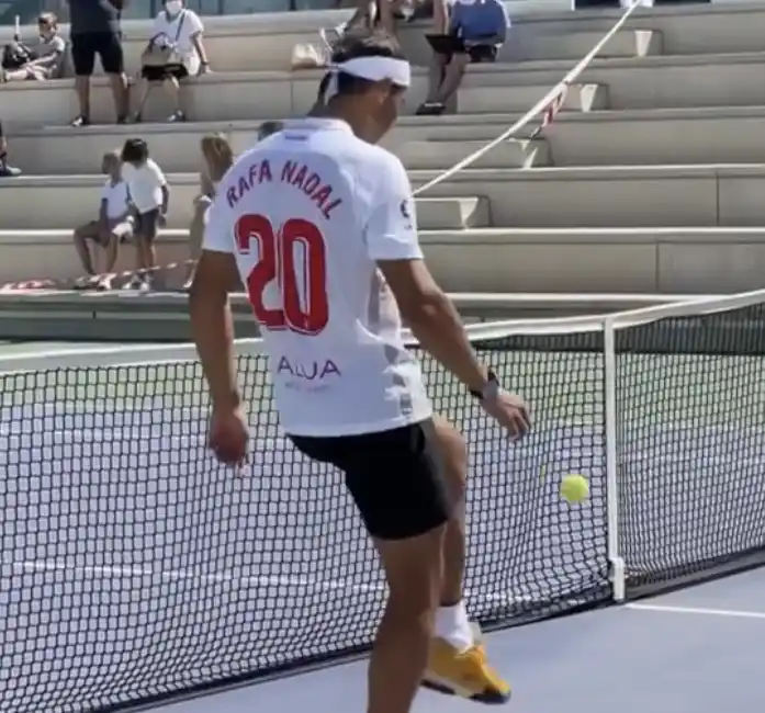 Rafa Nadal mostró toda su categoría para el fútbol