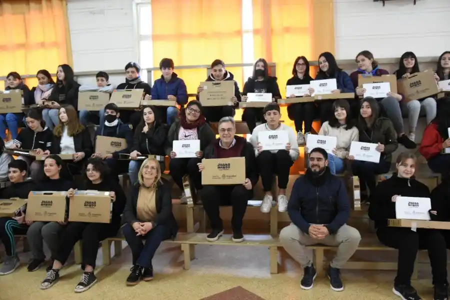 "Con las netbook están todos en una igualdad de condiciones”