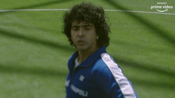 El tráiler de la serie sobre la vida de Maradona en la que actúan Bruno Alcón y Manuel Martínez Sobrado