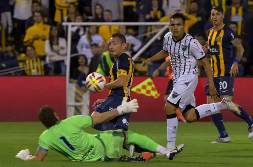 Apostillas de la victoria contra el Santo sanjuanino