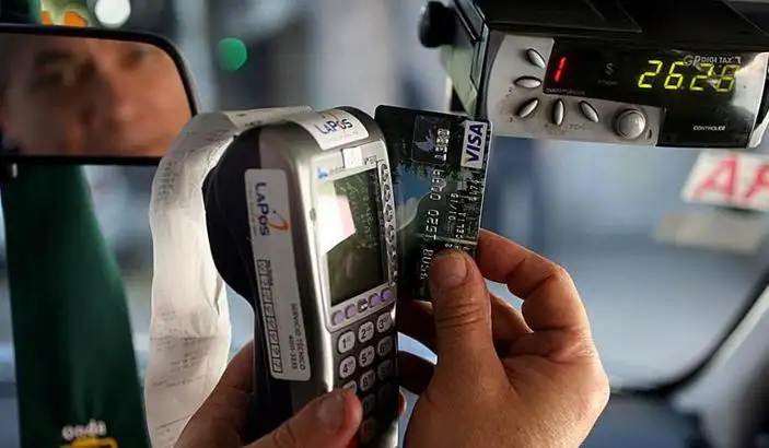 Estudiarán el uso de SUBE y posnet en taxis y remises