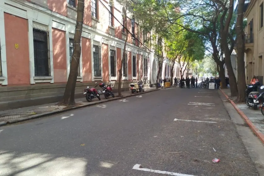 Desalojaron el colegio San José y cortaron el tránsito por una amenaza de bomba
