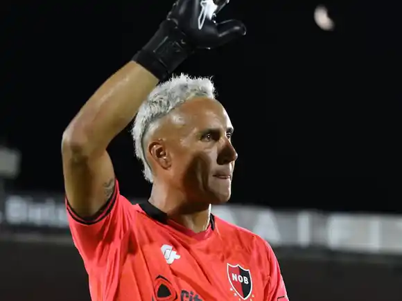 Keylor afuera, el relato adentro: el comunicado que expone más de lo que tapa