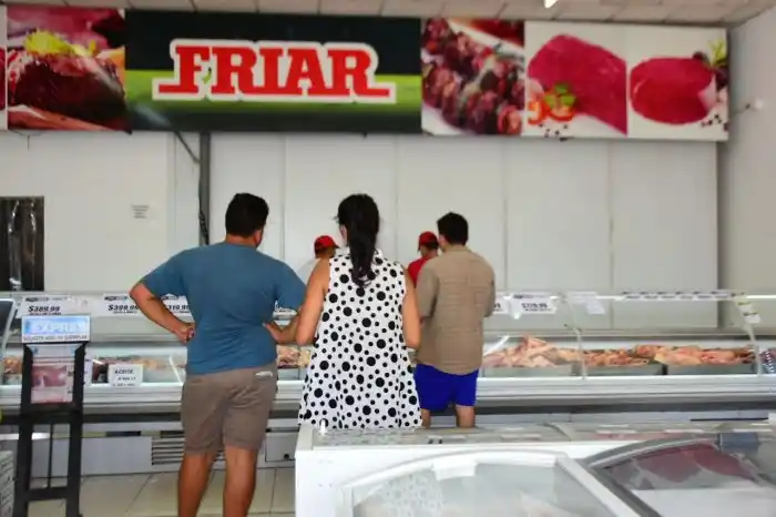 Continúa las ofertas en productos cárnicos en los Nenecos