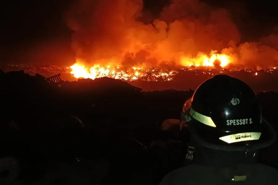 Impactante incendio en el Relleno Sanitario: se investiga la intencionalidad