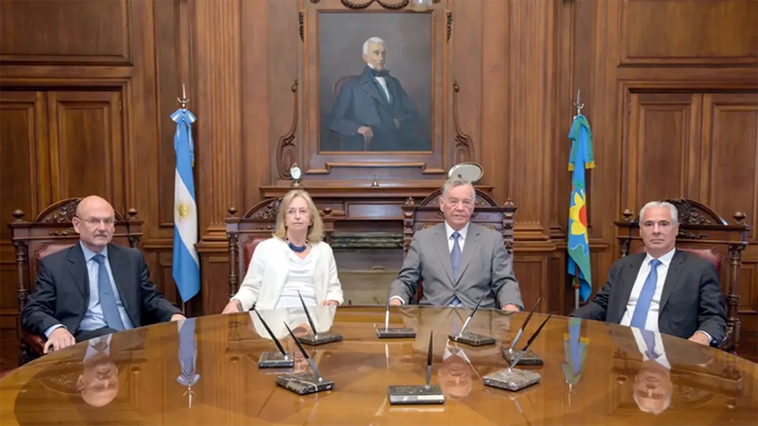 De izquierda a derecha: Daniel Soria, Hilda Kogan, Luis Genuod y Sergio Torres, la actual composición de la Suprema Corte