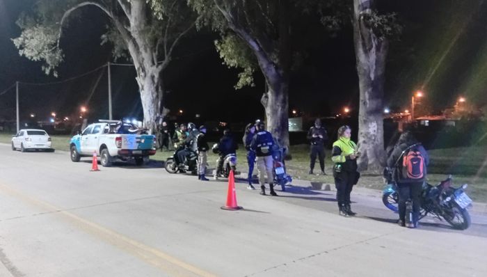 Operativos de control en Rafaela: identificaron a 35 personas y secuestraron dos motos - 3