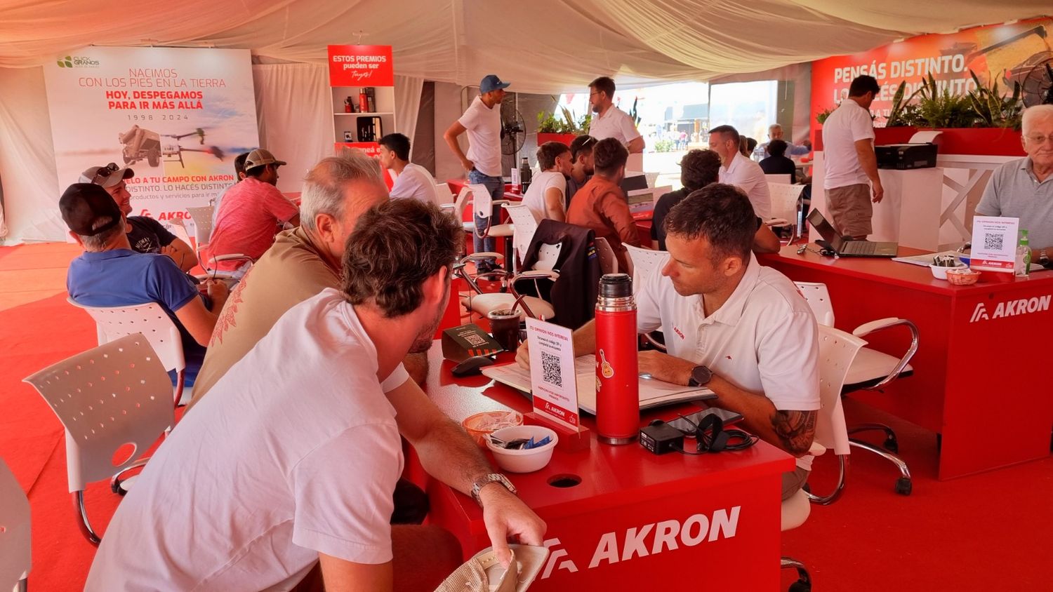 Oficina Akron en Expoagro