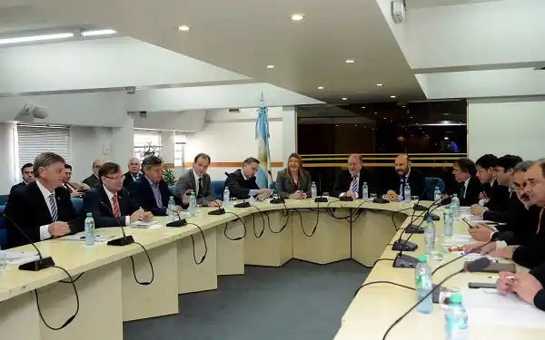 Gobernadores impulsan la transferencia directa de recursos para las provincias