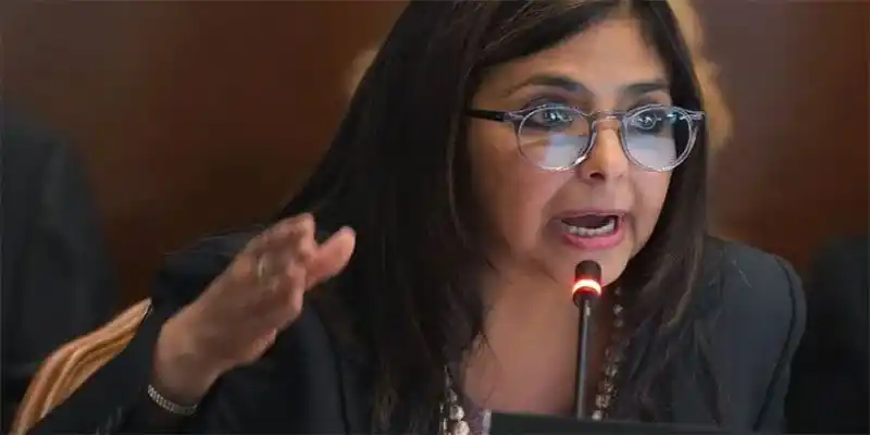 Delcy llama ridículo a Pence por celebrar el más grande «fracaso político»