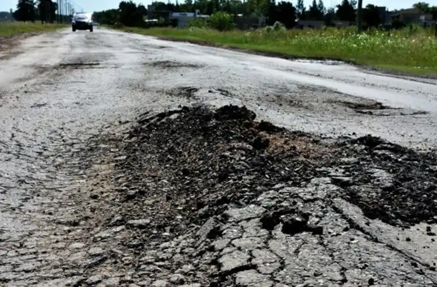 Comenzarán las obras de repavimentación de la avenida Illia en el tramo Funes-Rosario: «La vamos a hacer nueva»