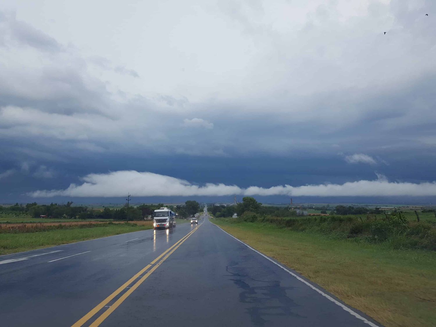 Rige una alerta meteorológica por tormentas que incluye a Entre Ríos