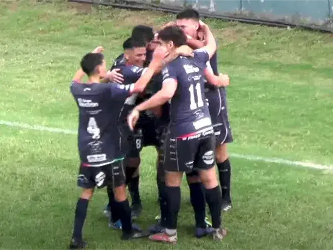 "El Cervecero" ganó y definirá el próximo domingo con ventaja.Foto: Captura Diario Primicia