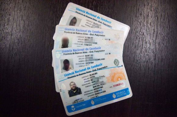 Licencias de conducir truchas: ofrecían el trámite, se quedaban con el anticipo y desaparecían