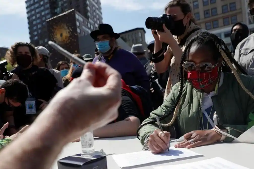 Marihuana gratis para los vacunados de covid-19 en Nueva York