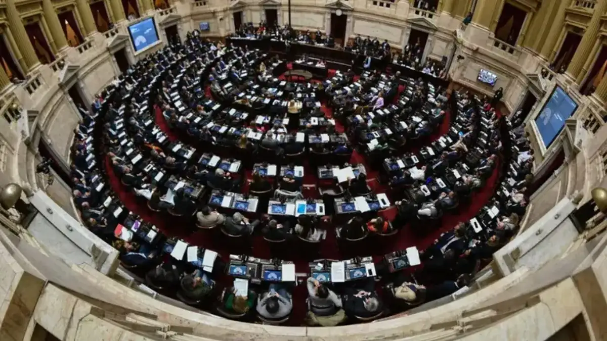 El oficialismo quiere que el 16 de mayo el Senado debata la Ley Bases y el paquete fiscal