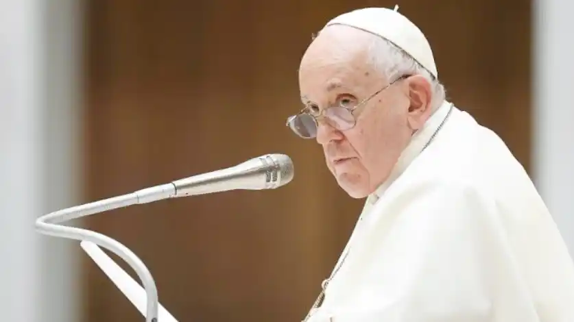 Francisco, en la audiencia general: ‘‘La fe se expresa siempre en el servicio’’