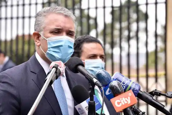 ARRESTO PARA IVÁN DUQUE pide Fundación Internacional de DD.HH