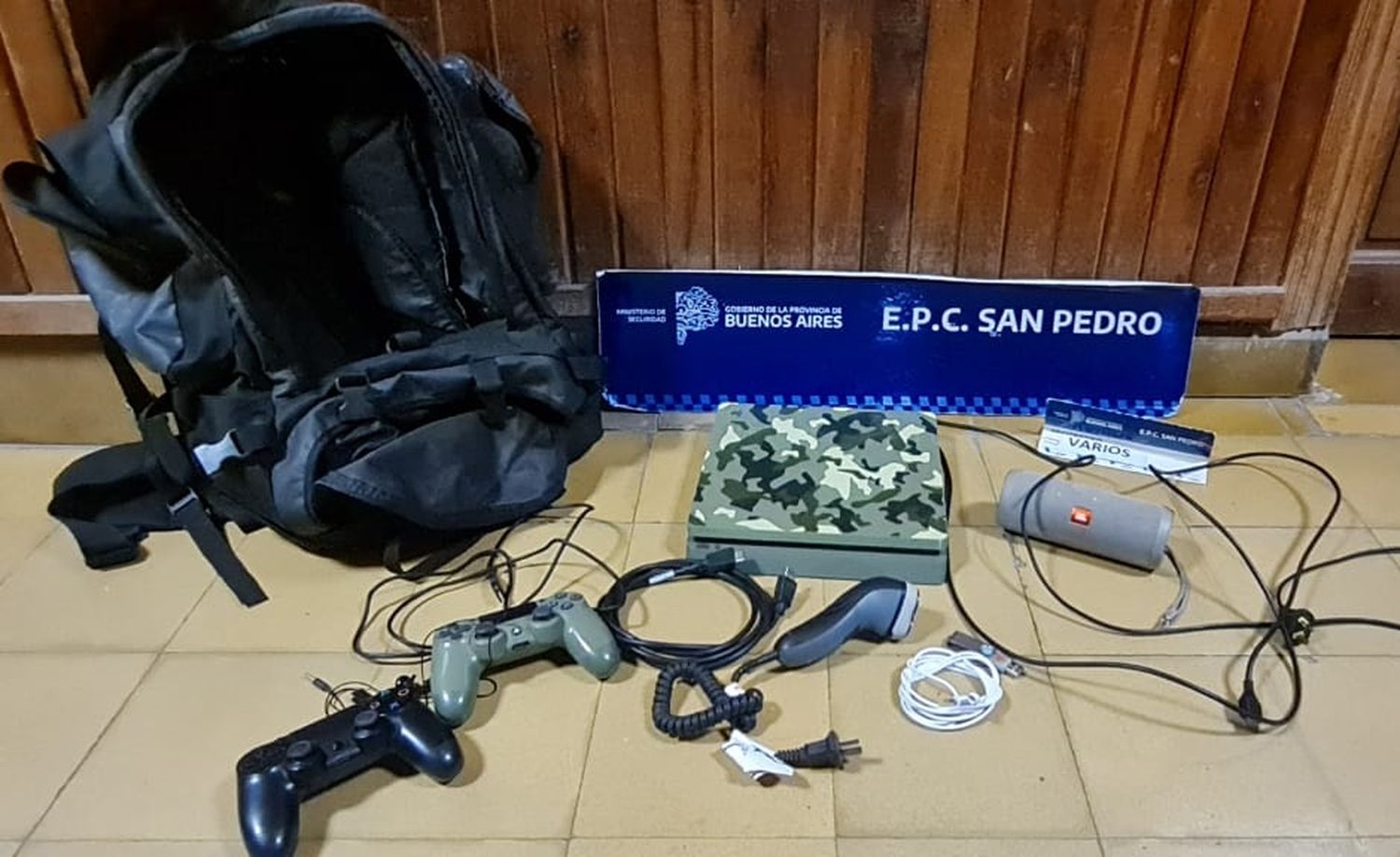 Recuperó la libertad una joven que fue aprendida infraganti mientras robaba en un departamento