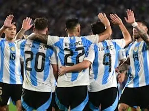 Tagliafico,Mac Allister , Fernández y Álvarez   en el 11 ideal.