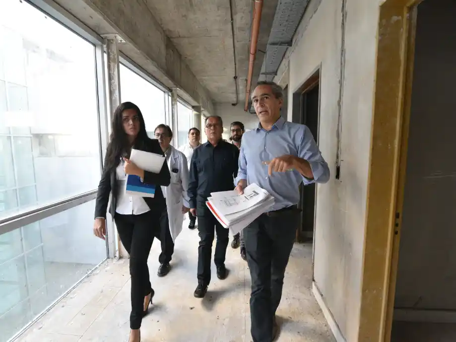 Titular de Pami relevó obras inconclusas en hospital de Ituzaingó y se interiorizó del protocolo contra el coronavirus
