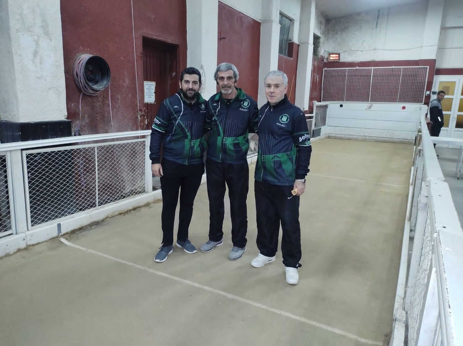 Leandro Gogna, Oscar Gogna y Fabián Varenna se quedaron con el torneo de tríos.