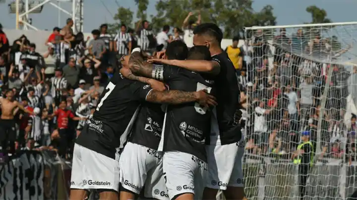 En Mendoza, Gimnasia se hizo dueño del clásico