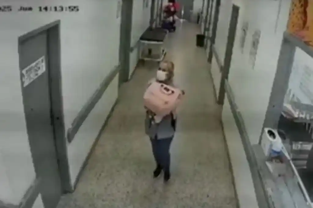 La detenida, identificada como Natalia Edith González.