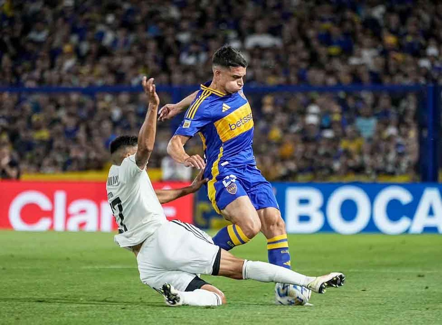 Boca no paso del empate ante Riestra en el debut de Gago en La Bombonera