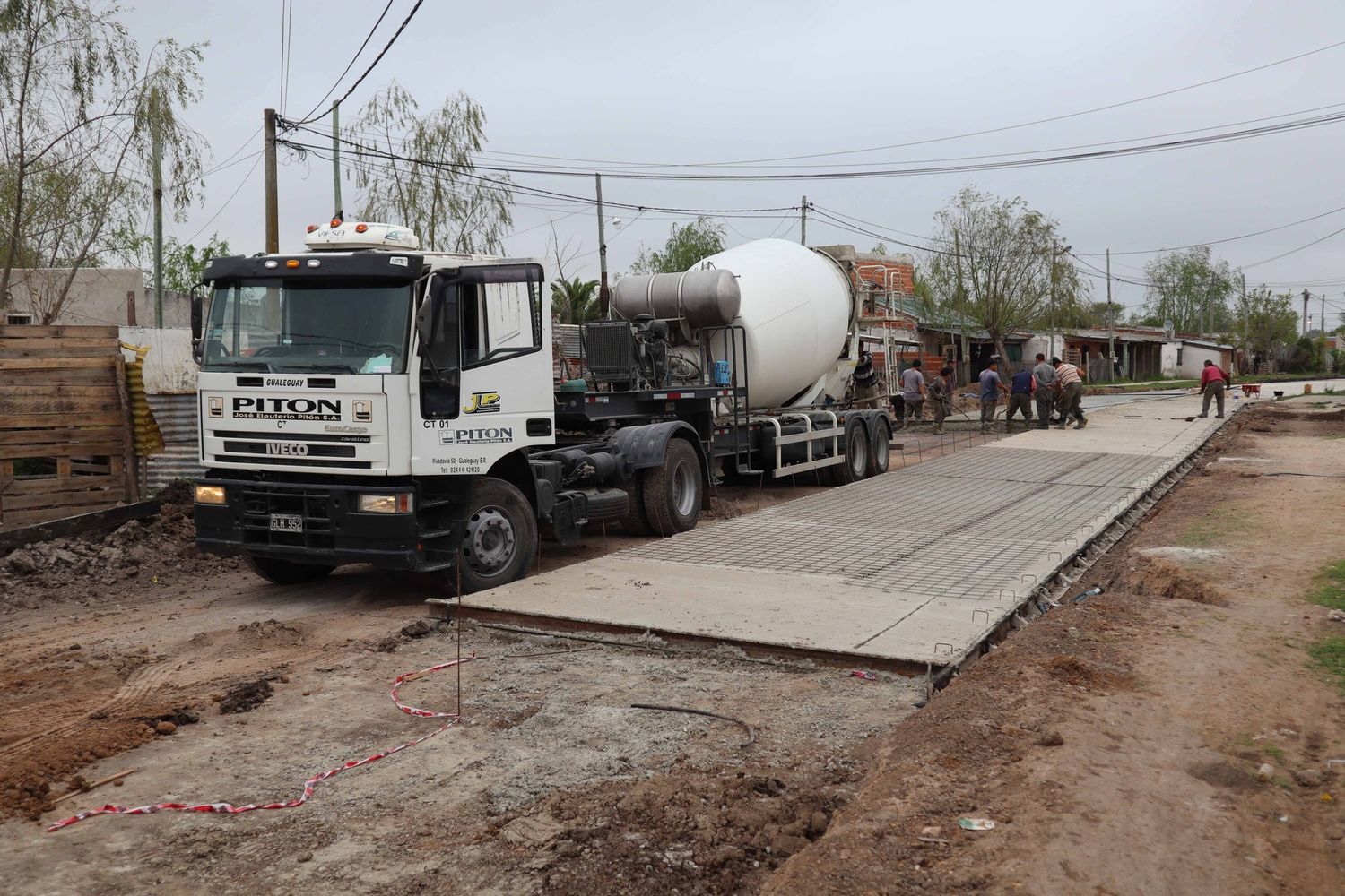 Avanza la pavimentación del Barrio Evita