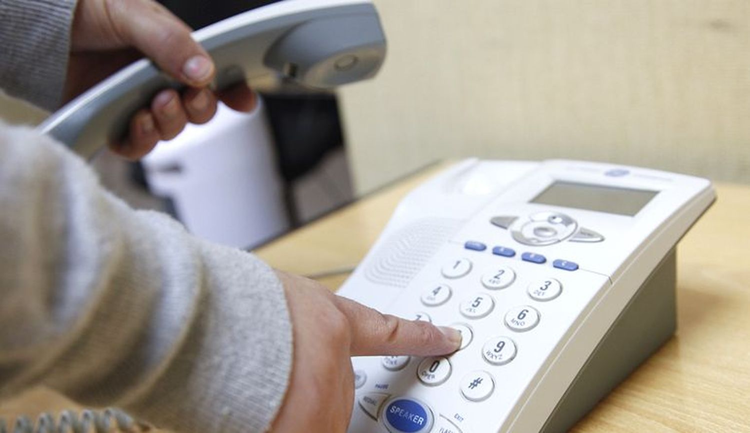 Con un “secuestro virtual”, le robaron 30.000 dólares