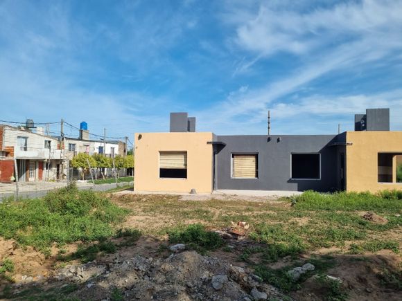 84 viviendas: en Nación le dijeron a Salazar que analizarán la obra "en abril, mayo"