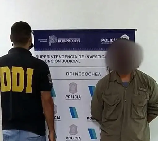 Secuestran armas, machetes y droga en Villa del Deportista