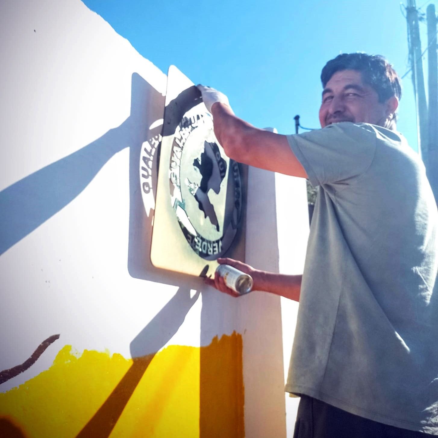 Avanza un nuevo mural en homenaje al Día del Árbol en Gualeguay