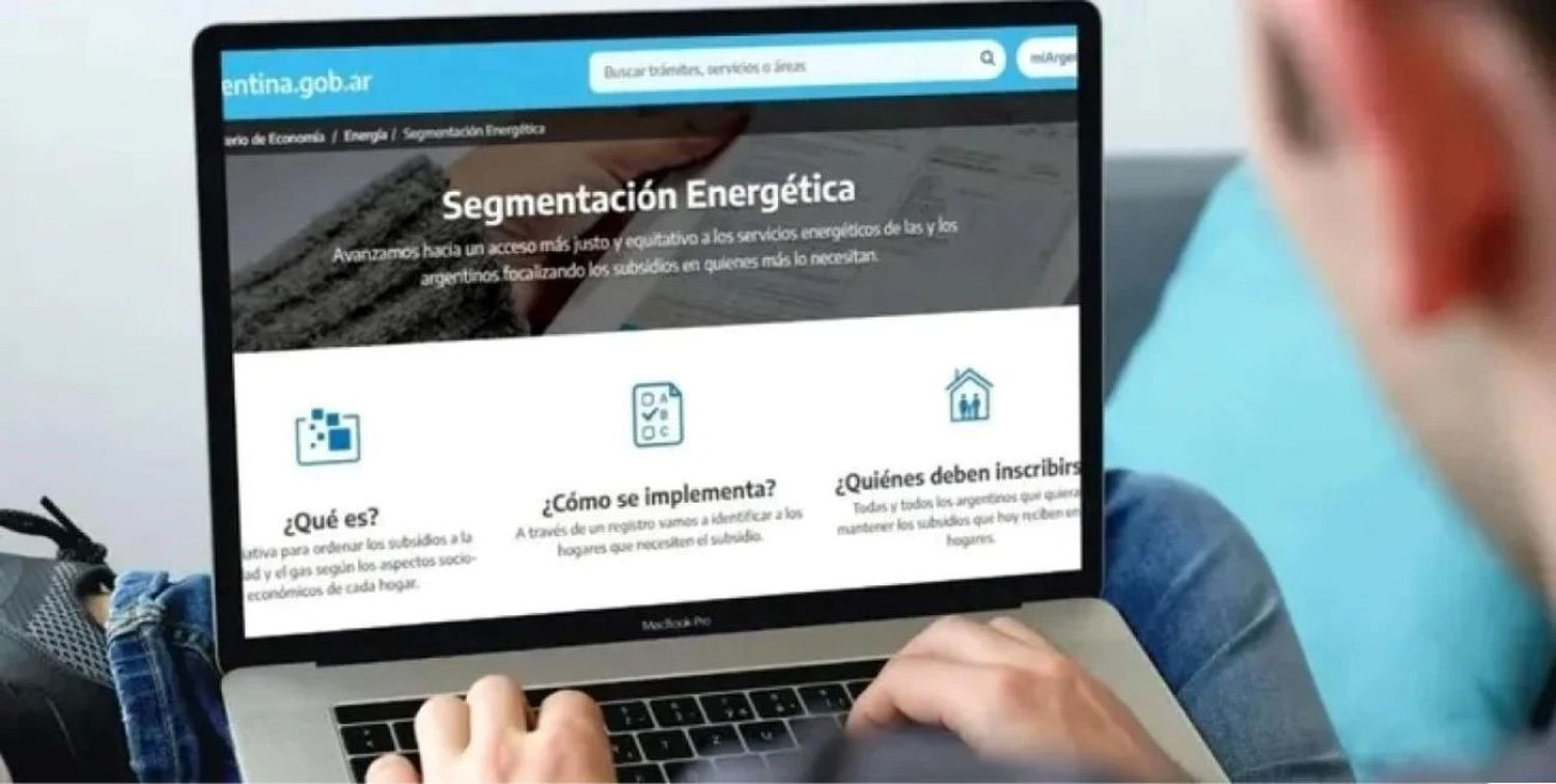 Se realiza el registro de subsidios a la energía para usuarios de bajos ingresos en el Centro de Convenciones